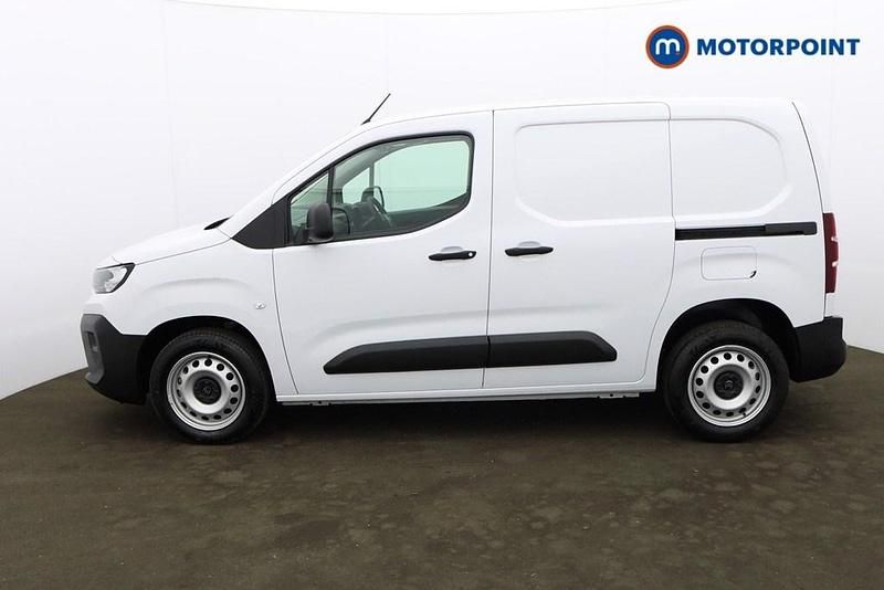 New Citroën Berlingo 100 HP (73 kW) 2026 White MPV