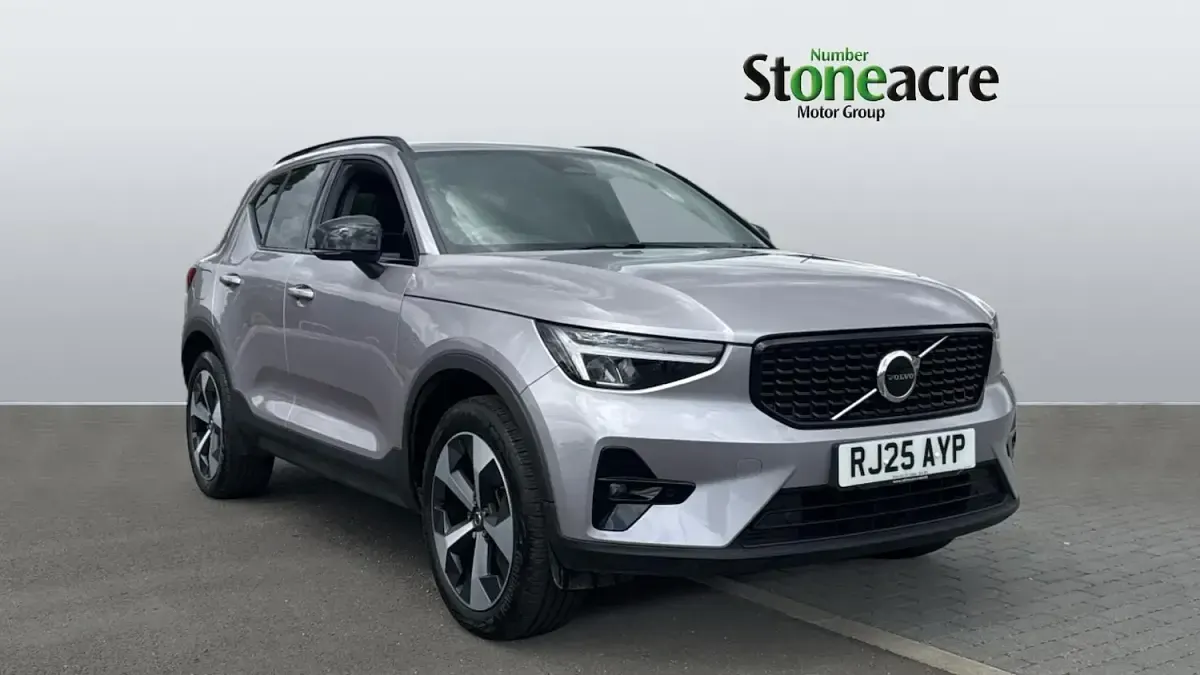 Used Volvo XC40 Plus 163 HP (119 kW) 2025 SUV
