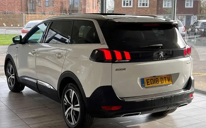 Used Peugeot 5008 GT-line 131 HP (96 kW) 2018 White SUV