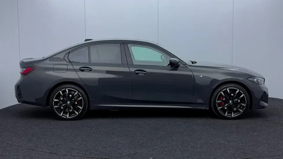 Used BMW 330 M Sport 288 HP (211 kW) 2025 Grey