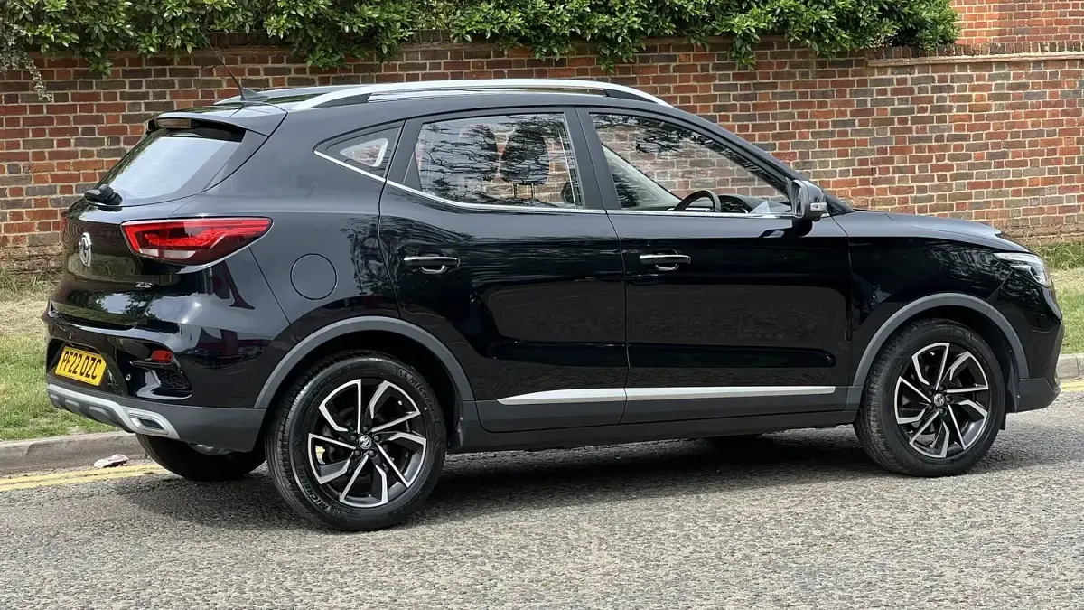 Used MG ZS Exclusive 106 HP (77 kW) 2022 Black SUV