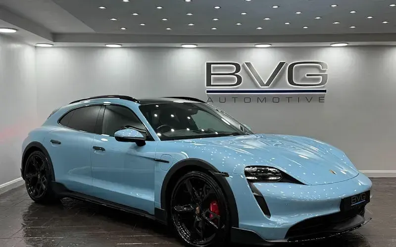 Begagnad Porsche Taycan Cross Turismo 419 kW (571 HK) 2023 Kombi