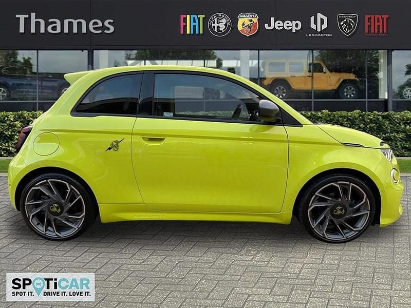 Green Used 2023 Abarth 500e Hatchback | £21,995 (Good price) - Image 1/3