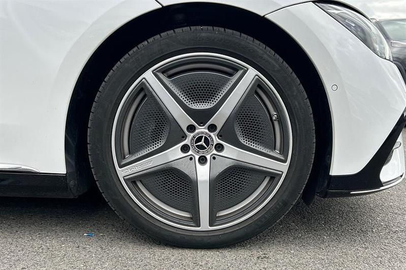 Used Mercedes EQE300 AMG Line Premium 180 kW (245 HP) 2024 Opalite white metallic Sedan