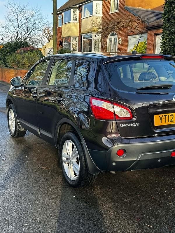 Used Nissan Qashqai Acenta 117 HP (86 kW) 2012 Black SUV