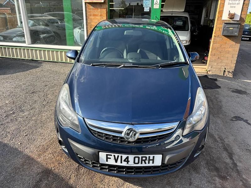 Used Vauxhall Corsa Excite 100 HP (73 kW) 2014 Blue Hatchback