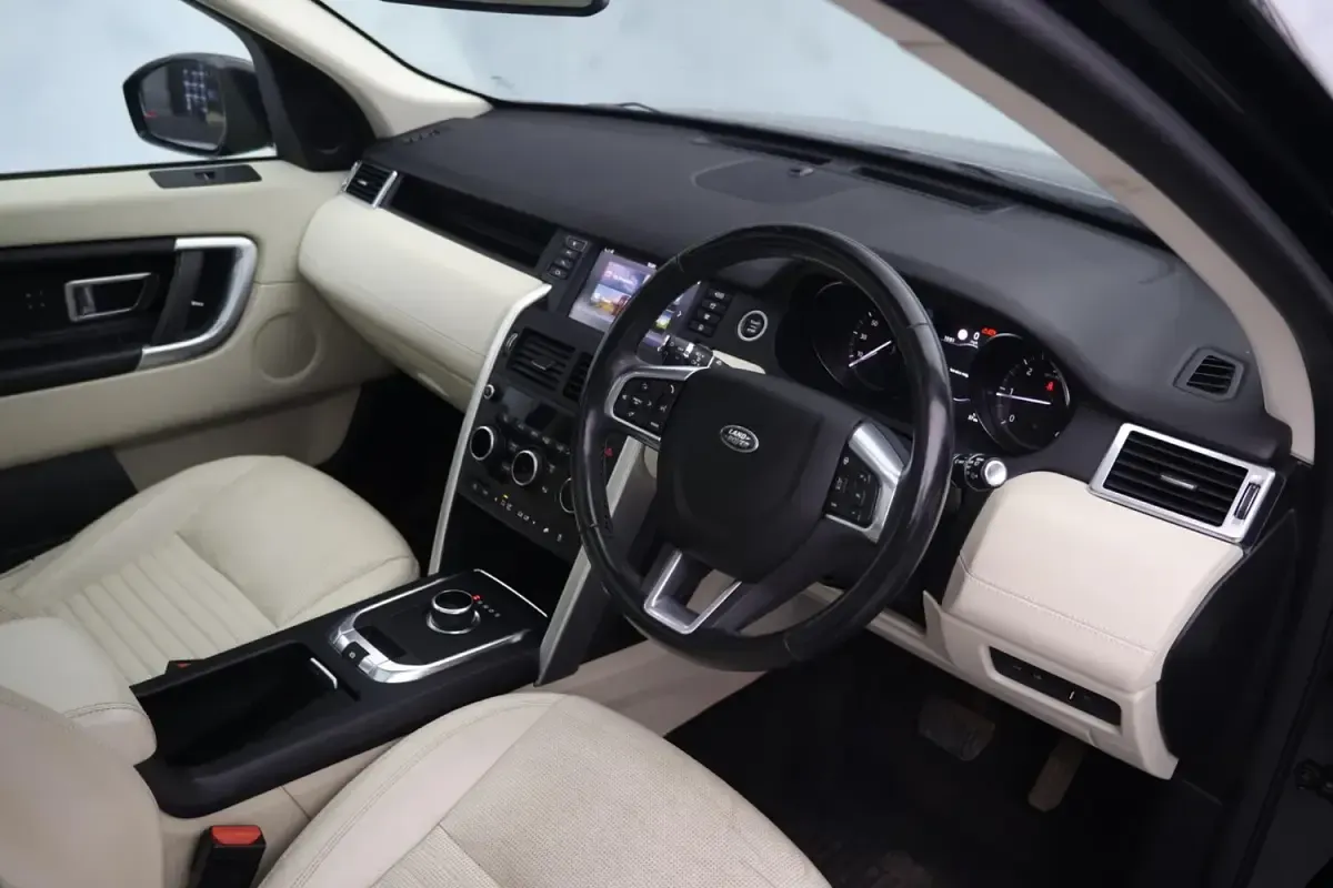 Used Land Rover Discovery Sport HSE Luxury 2018 Black SUV