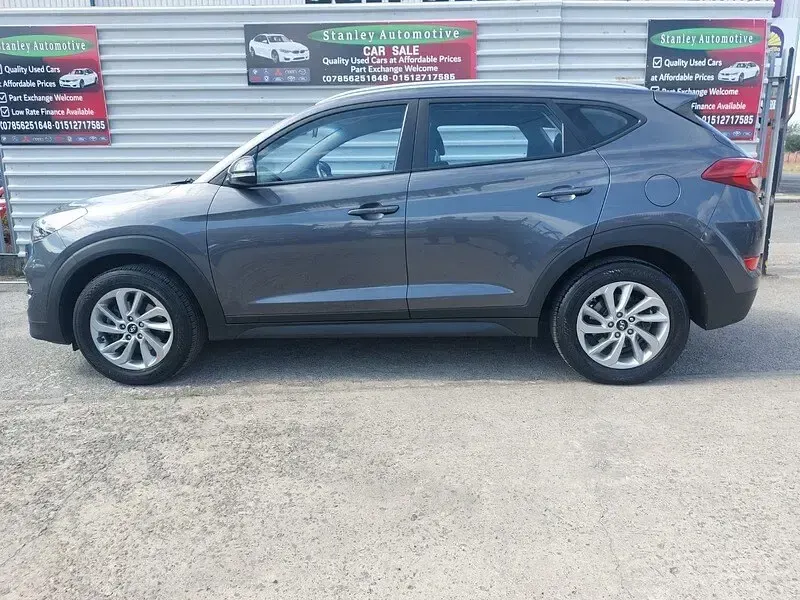 Used Hyundai Tucson SE 2018 Grey SUV