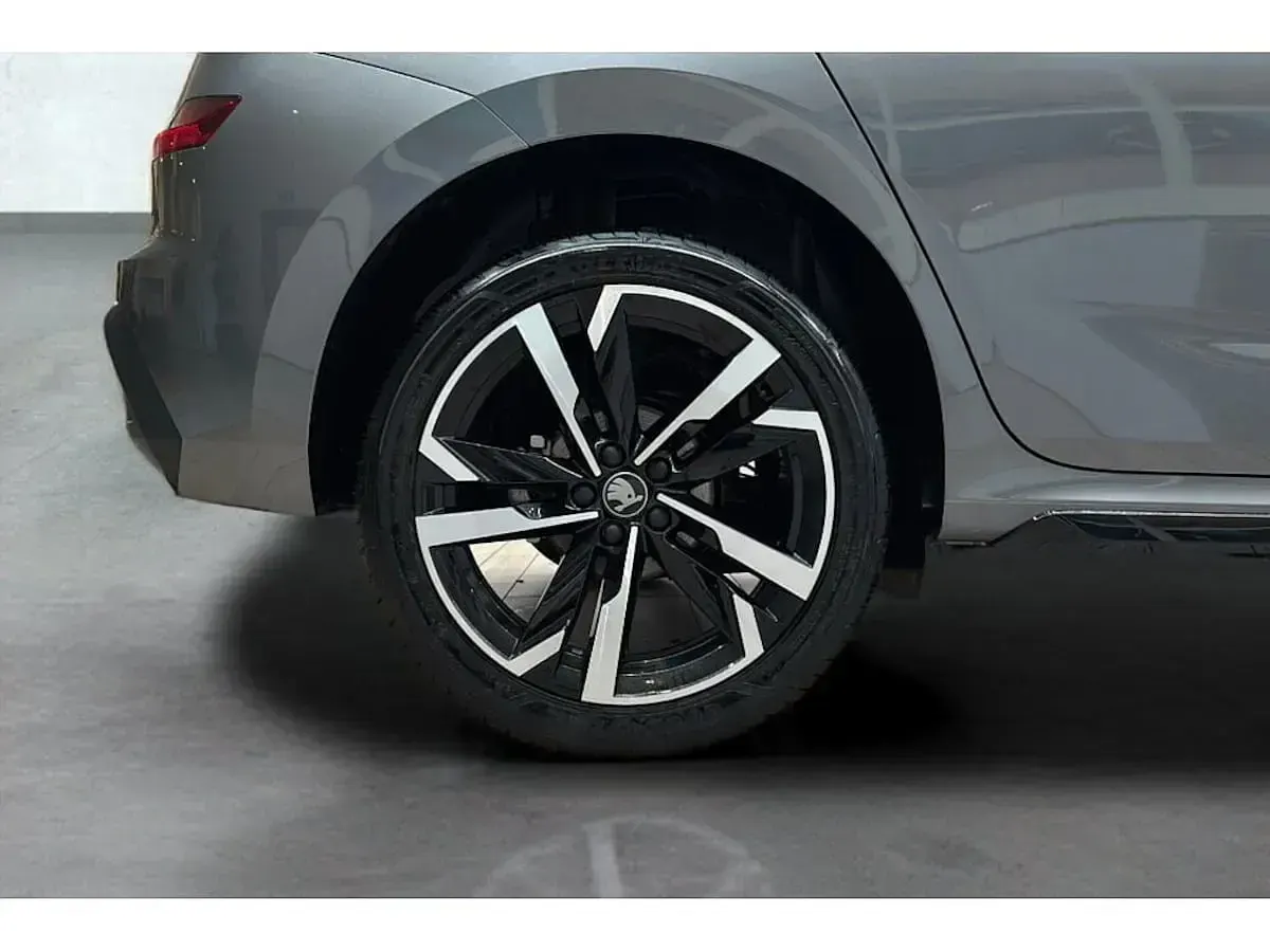 New Skoda Kamiq Monte Carlo 85 HP (62 kW) 2026 Graphite grey metallic SUV