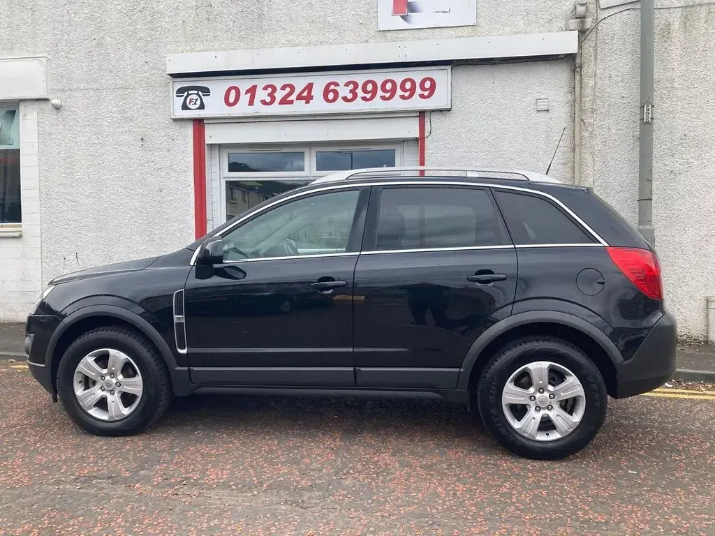 Second-hand Vauxhall Antara S 161 CP (118 kW) 2015 Negru SUV