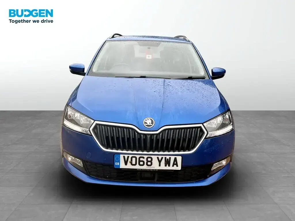 Used Skoda Fabia SE 110 HP (80 kW) 2018 Blue Estate