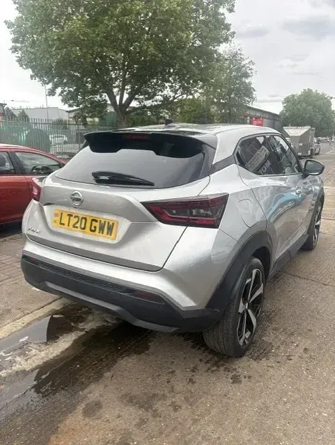 Used Nissan Juke Tekna 117 HP (86 kW) 2020 Silver SUV