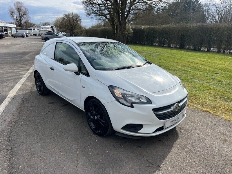 White Used 2017 Vauxhall Corsa Van | £4,450 (Fair price) - Image 1/4
