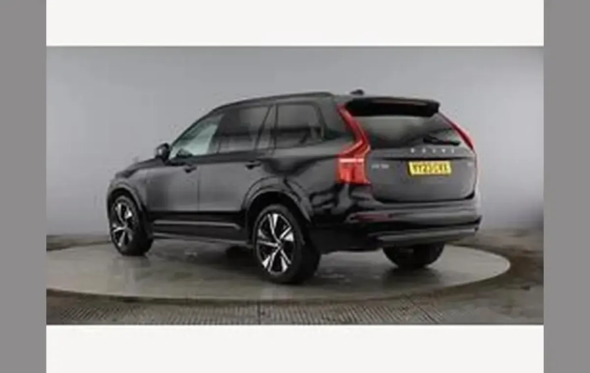 Used Volvo XC90 Plus 235 HP (172 kW) 2023 Black SUV