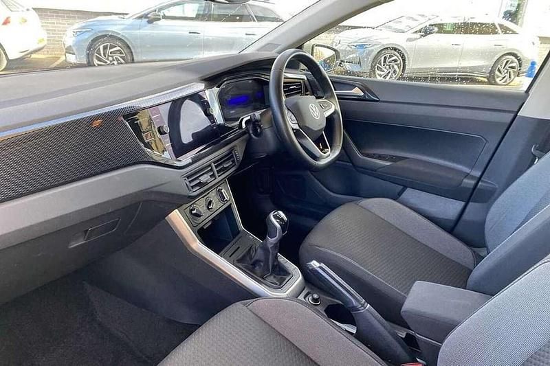 Used VW Polo Life 79 HP (58 kW) 2023 Grey Hatchback