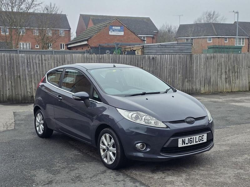 Grey Used 2011 Ford Fiesta Zetec Hatchback | £1,195 (Good price) - Image 1/4