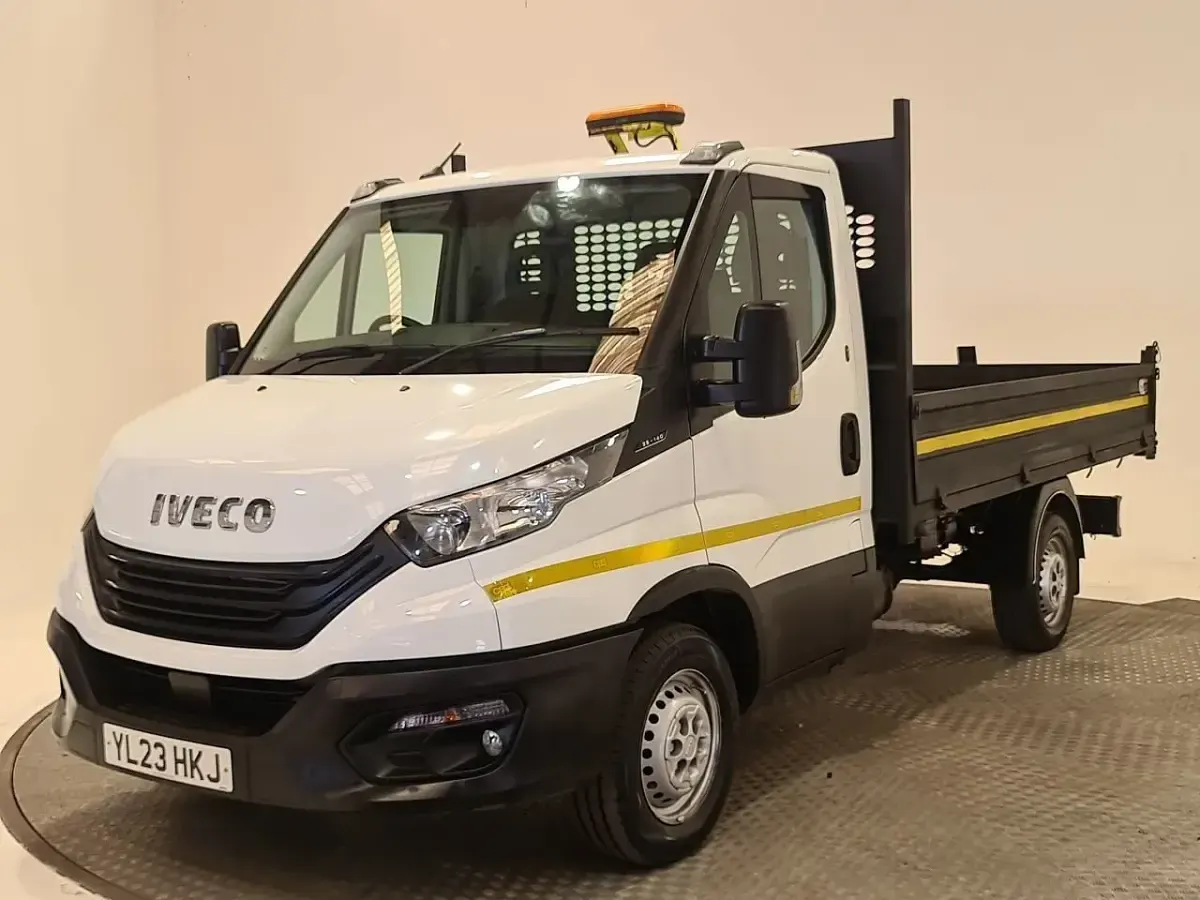 Used Iveco Daily 136 HP (100 kW) 2023 White