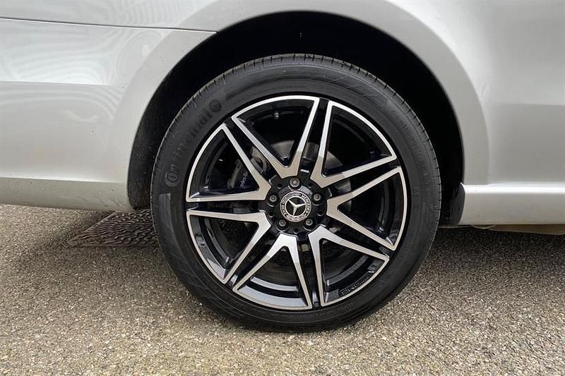 Used Mercedes V220 AMG line 163 HP (119 kW) 2024 Brilliant silver MPV