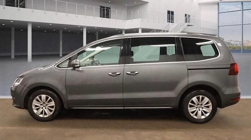 Used VW Sharan SE 150 HP (110 kW) 2019 Grey MPV