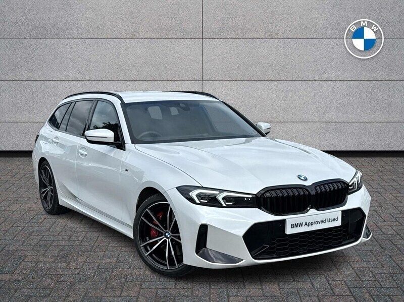 Mineral white Used 2024 BMW 320 M Sport Estate | £36,490 (Expensive) - Image 1/4