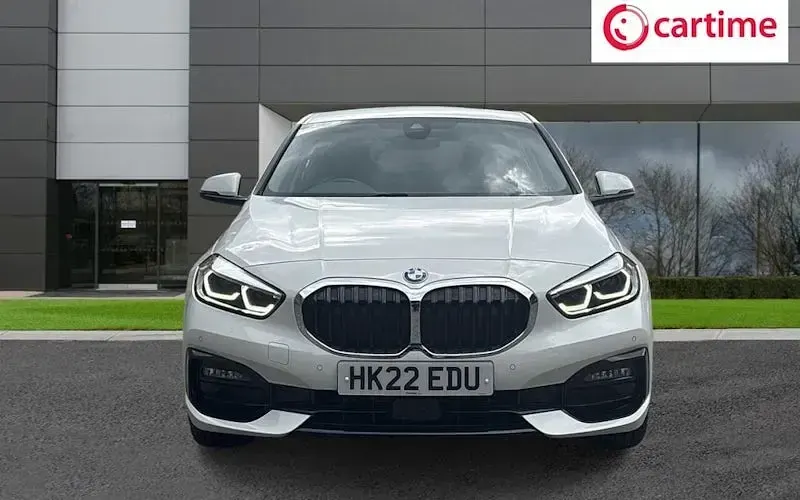 Used BMW 118 Sport Line 136 HP (100 kW) 2024 Hatchback