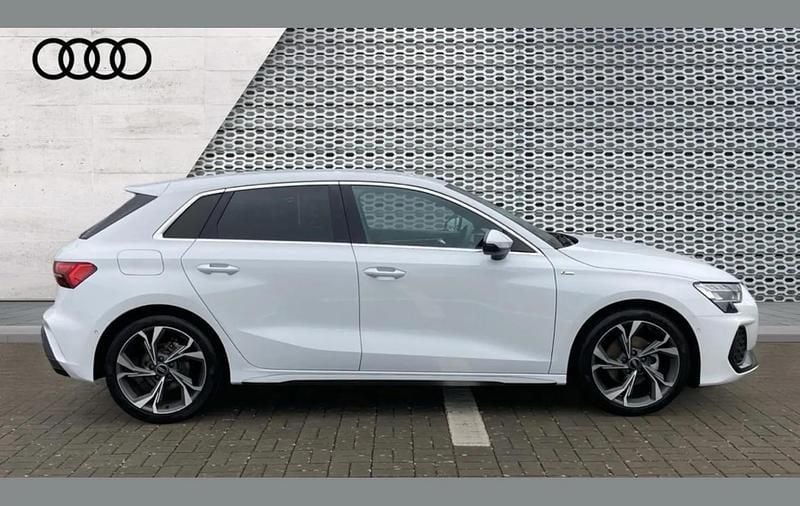 Used Audi A3 S-Line 113 HP (83 kW) 2025 White Hatchback