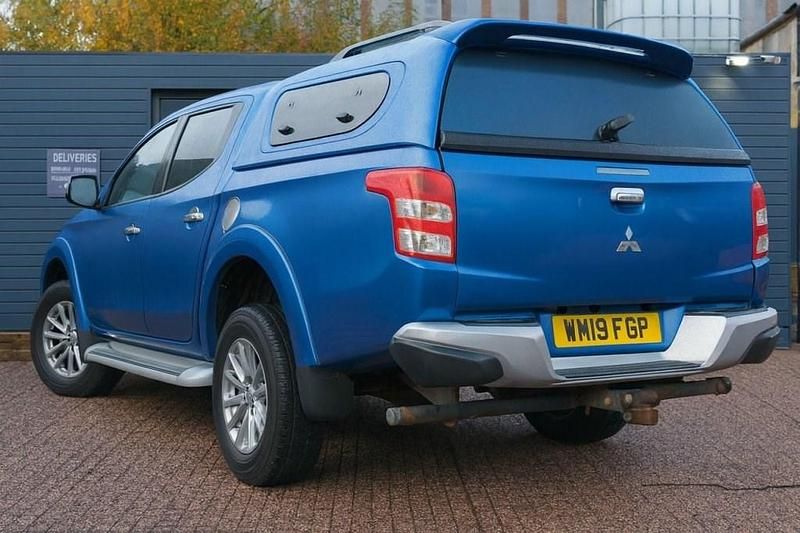 Used Mitsubishi L200 2019 Blue Pickup