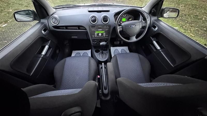 Used Ford Fusion Zetec 2006 Silver Hatchback