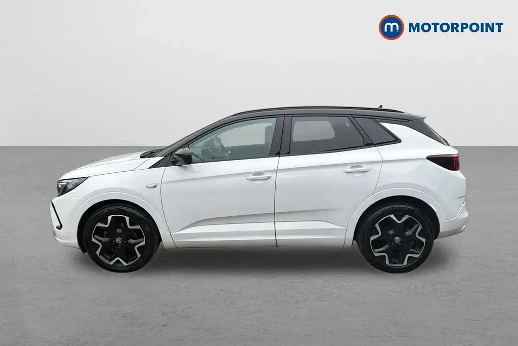 Used Vauxhall Grandland X Ultimate 131 HP (96 kW) 2023 White SUV