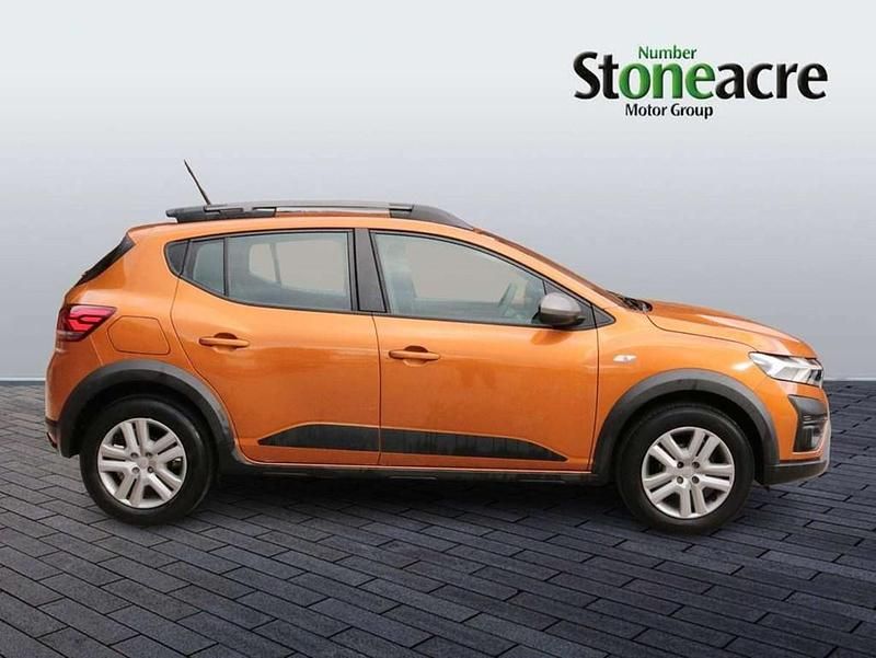 Used Dacia Sandero Expression 90 HP (66 kW) 2023 Orange SUV