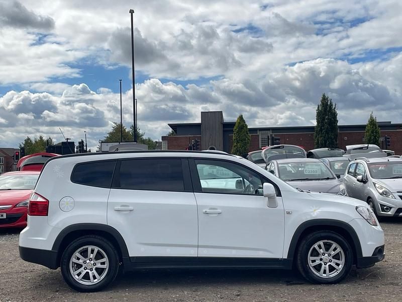 Used Chevrolet Orlando LT 141 HP (103 kW) 2013 White MPV