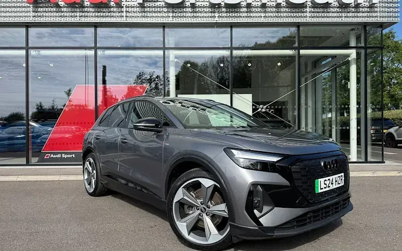 Second-hand Audi Q4 e-tron Black Edition 210 kW (286 CP) 2026 SUV