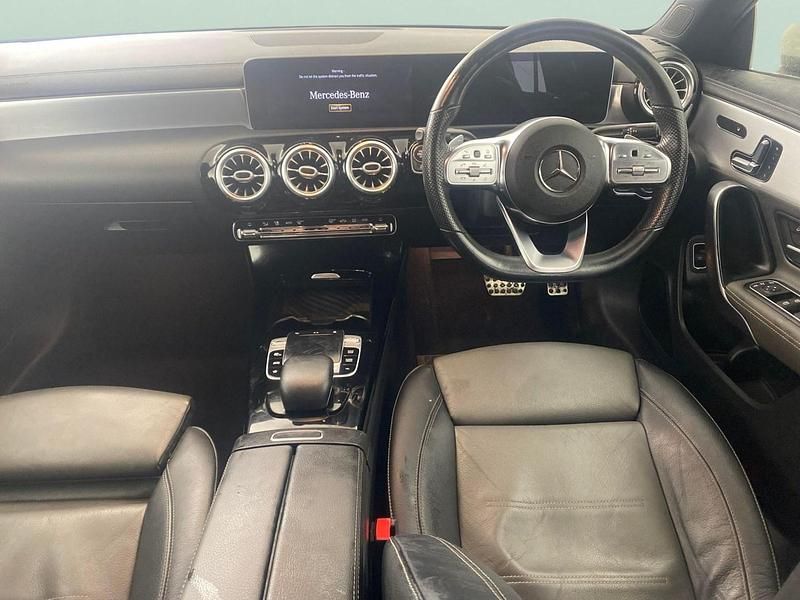 Used Mercedes CLA220 AMG Line Premium Plus 190 HP (139 kW) 2019 White Sedan