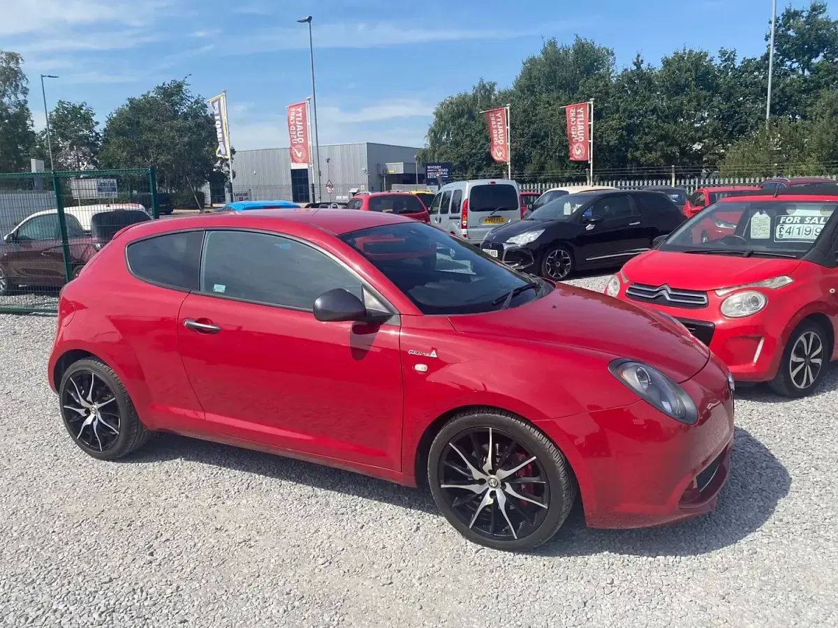 Used Alfa Romeo MiTo Quadrifoglio Verde 140 HP (102 kW) 2014 Red Hatchback