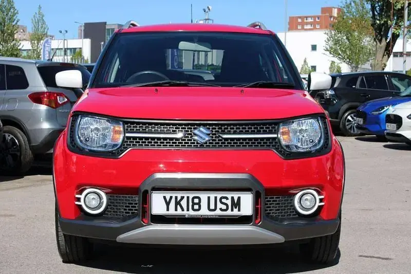 Usado Suzuki Ignis Adventure 90 HP (66 kW) 2018 Vermelho SUV
