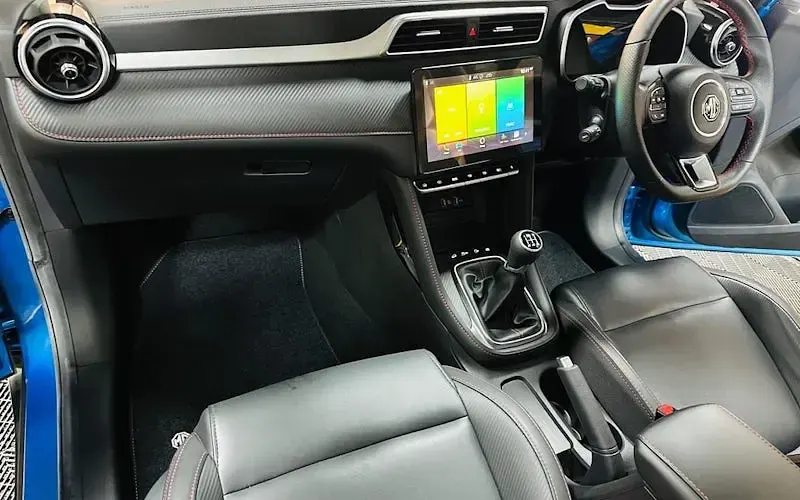Usado MG ZS Exclusive 106 HP (77 kW) 2023 Azul SUV