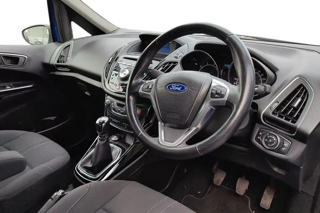 Usado Ford B-MAX Titanium 120 HP (88 kW) 2013 Azul Monovolume