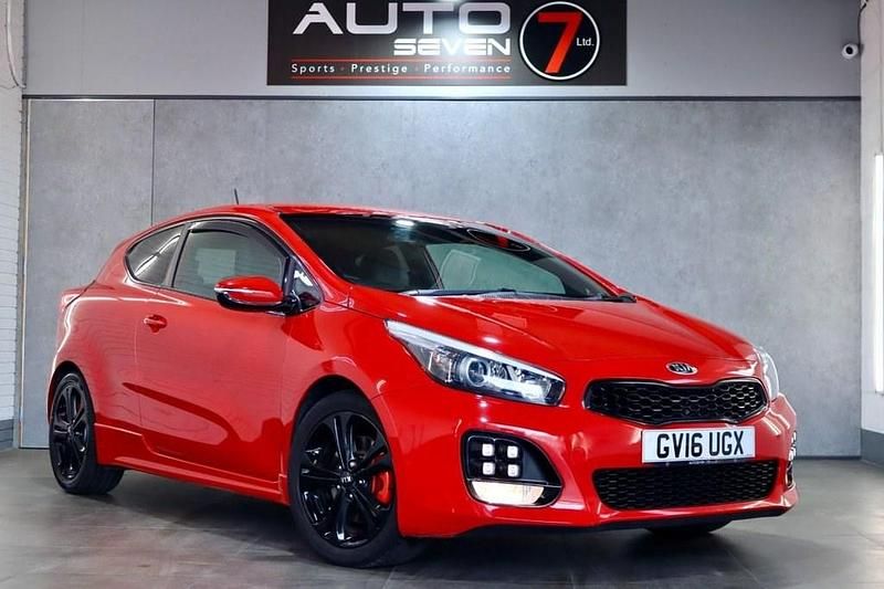 Used Kia ProCeed GT-Line 134 HP (98 kW) 2016 Red Hatchback