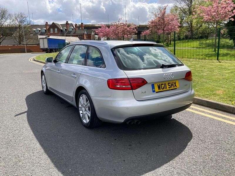 Begagnad Audi A4 2011 Silver Kombi