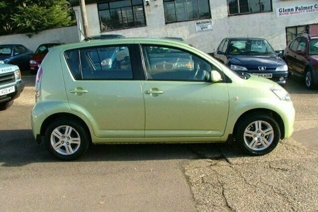 Used Daihatsu Sirion 85 HP (62 kW) 2006 Hatchback
