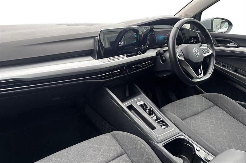 Used VW Golf VIII Life 150 HP (110 kW) 2023 Moonstone grey Hatchback