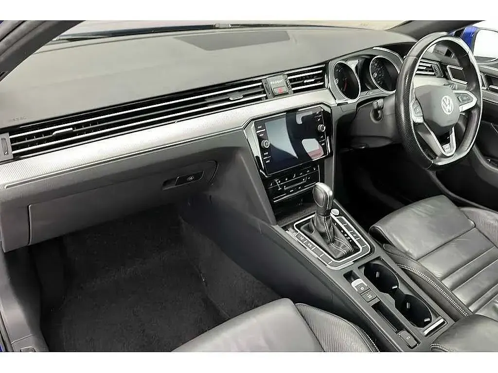 Used VW Passat 200 HP (147 kW) 2022 Estate