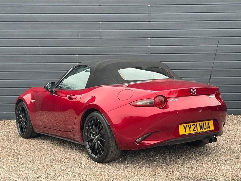 Used Mazda MX5 Inclusive 184 HP (135 kW) 2021 Red Cabriolet