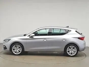 Used Seat Leon SE Dynamic 130 HP (95 kW) 2022 Silver Hatchback