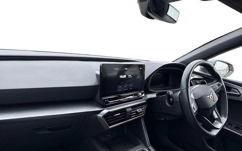 Used Cupra Leon VZ1 245 HP (180 kW) 2022 White Hatchback