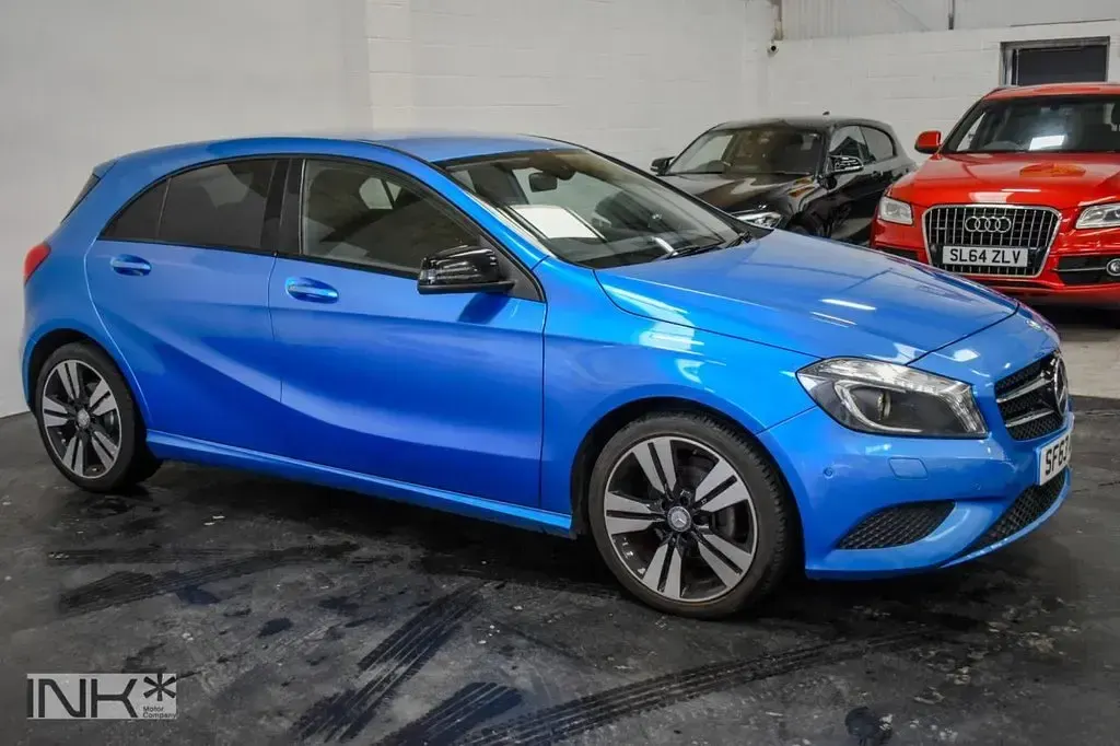 Used Mercedes A180 109 HP (80 kW) 2013 Blue Hatchback