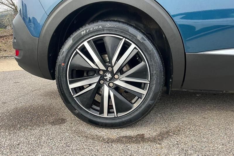 Used Peugeot 5008 Premium 129 HP (94 kW) 2021 Blue SUV