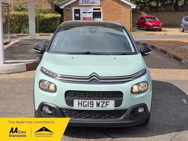 Used Citroën C3 Flair 81 HP (59 kW) 2019 Green Hatchback