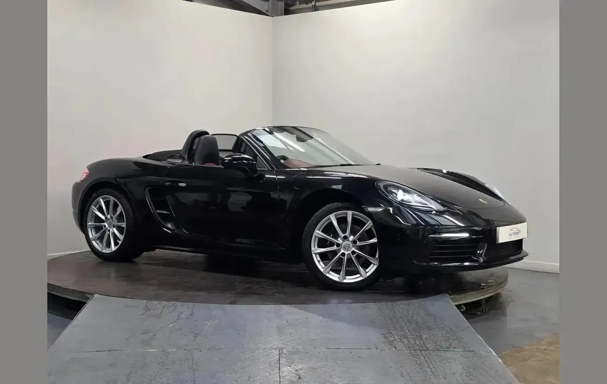 Used Porsche Boxster 296 HP (217 kW) 2017 Black Cabriolet