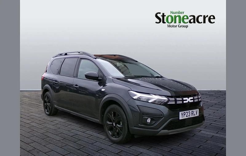 Used Dacia Jogger Extreme 110 HP (80 kW) 2023 Grey MPV